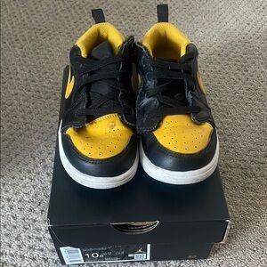 Black and Yellow Low-Top Sneakers with Vibrant Panels